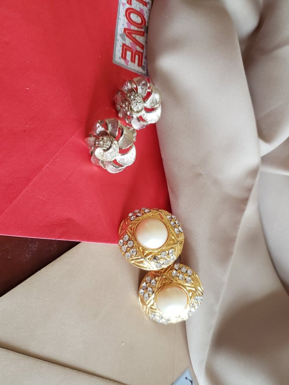 VINTAGE RHINESTONE DRESSY EARRINGS CLIP-ONS 2 PAIR